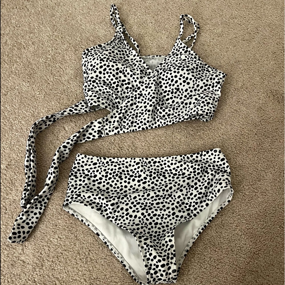 Shein Spotted Bikini Set